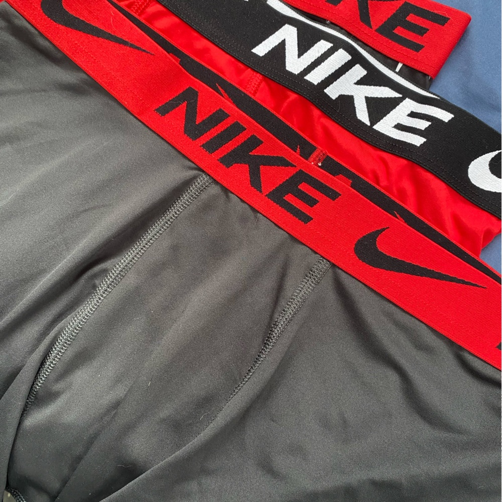Nike Dri-Fit Athletic Trunks - Picture 2 of 3